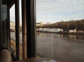 Quay 7 Restaurant & Bar
