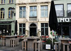 Local Table & Tap