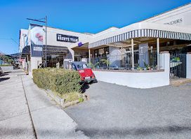 Julien's Bowral Brasserie