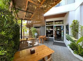 The Pig Out Bistro