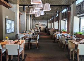 FLINT Kitchen & Bar