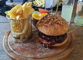 Frituur Bistro Zonder Naam