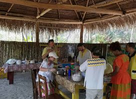 HUDUT KITCHEN - KALIPUNA ISLAND EXPERIENCE