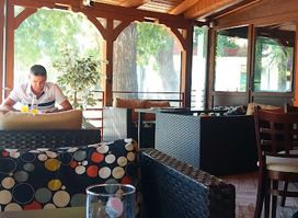 Queen Pub