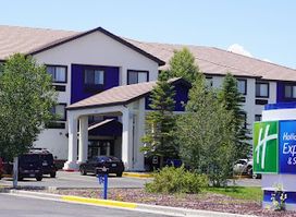 Holiday Inn Express & Suites Alamosa, an IHG Hotel