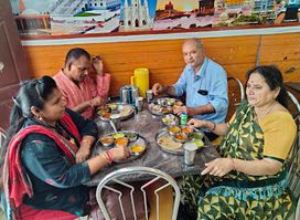 Shree Punjabi Dhabba (pure vegetarian)
