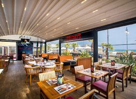 TGI Fridays Cyprus - Larnaca Finikoudes