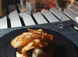 Laguna on Muri Restaurant and Bar