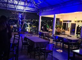 Tania’s Cuisine & Lounge