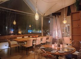 LIFE BISTRO