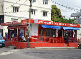 Les Aigrettes Snack(Rajesh &Lall)