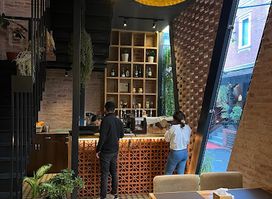 Graveaty Restaurant and Bar