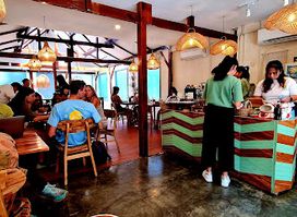 MIMAMORI CAFE LABUAN BAJO