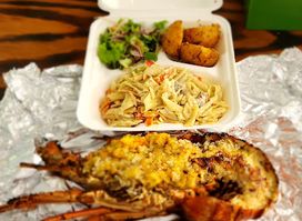 Cashmere's Cuisine and Bar