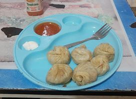 Sanju Momo, Shastri Nagar