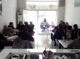 Themis Cafe Restaurant