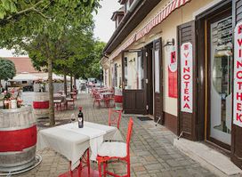GABEN Restaurant, Borbár és Vinotéka