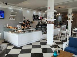 La Calèche café restaurant pâtisserie