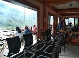 Anayah's Restaurant