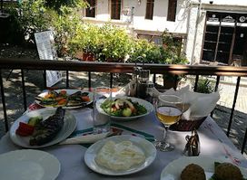 Kujtimi Restaurant