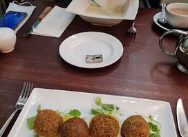 One 0 Eight Bar & Restaurant