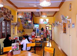 Dolly's Cafe