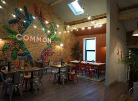 Common Bar & Kitchen