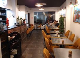 La Taj Restaurant - Indian Restaurant
