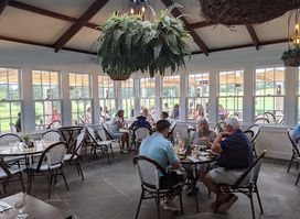 Farm Neck Cafe