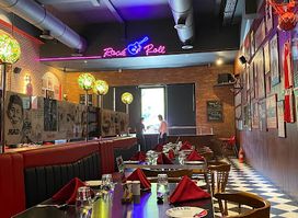 Tomato's Nashik Restaurant & Bar
