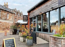 IV10 Cafe Bar Deli