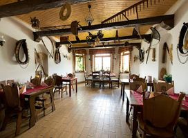 Restaurant Tři Věžičky se salonkem