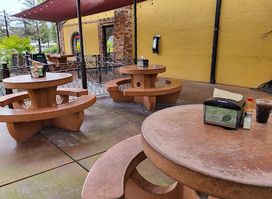 los caporales taqueria
