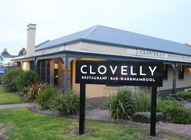 Clovelly Restaurant & Bar