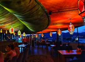 Habibi restaurant (Habibi Cafe)