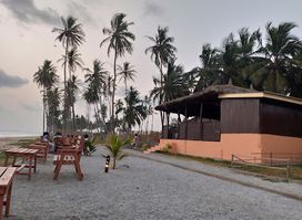 Sun Beach Bar & Restaurant