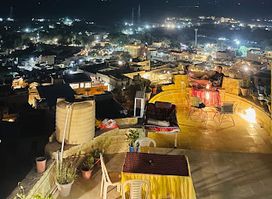 palace view roof top restaurant