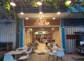Solideo Eat & Drink