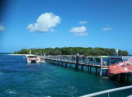 Green Island Pool & restaurant