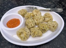 Ishtuti Mo:Mo Restaurant