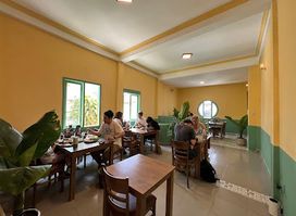 Tiệm ăn Đà Lạt Phố - Restaurant