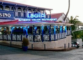 Isola restaurant & Lounge bar