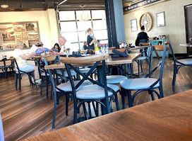 Another Broken Egg Cafe