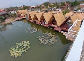 Thongná café & Restaurant ຮ້ານອາຫານທົ່ງນາຄາເຟ