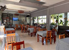 TUNA RESTAURANT