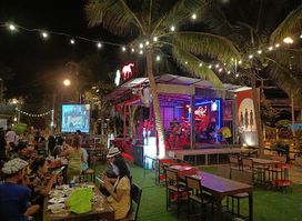 ร้าน ชมจันทร์ ชุมพร