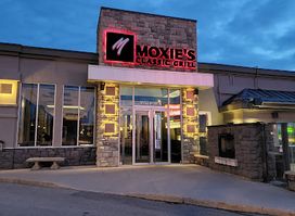 Moxies Saskatoon Restaurant