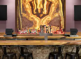 Features Bar & Restaurant