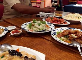 Hwa-Li Restaurant and Bar