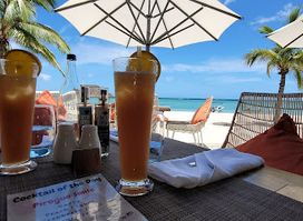 Le Morne Beach Bar